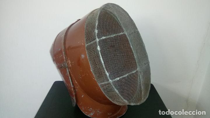 Antig&uuml;edades: CASCO de PROTECCI&Oacute;N. - Foto 1