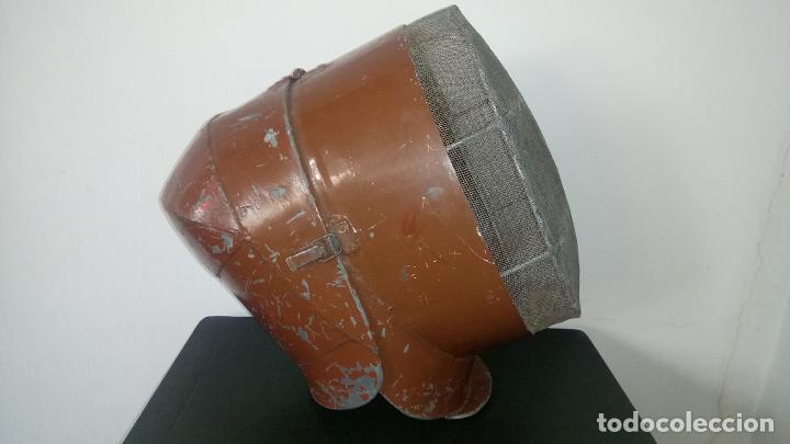 Antig&uuml;edades: CASCO de PROTECCI&Oacute;N. - Foto 2