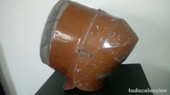 Antig&uuml;edades: CASCO de PROTECCI&Oacute;N. - Foto 4