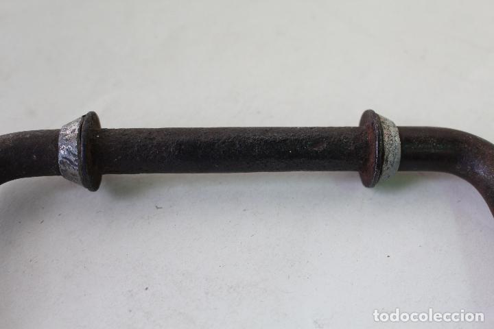 Antig&uuml;edades: taladro manual antiguo con marca - Foto 6