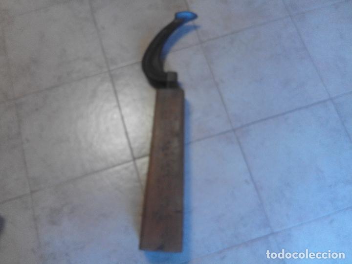 Antig&uuml;edades: YUNQUE DE ZAPATERO EN TARUGO DE MADERA - Foto 3