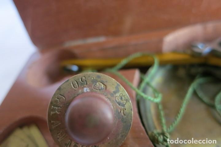 Antig&uuml;edades: caja de precision para el peso de moneda - Foto 3