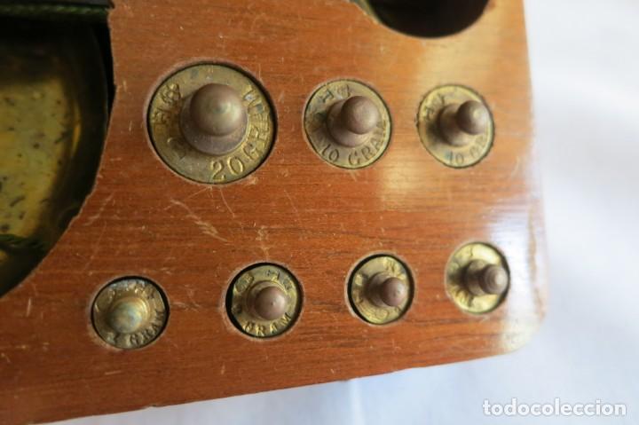 Antig&uuml;edades: caja de precision para el peso de moneda - Foto 7