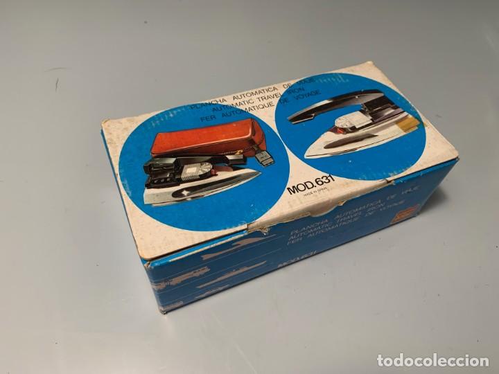 Antig&uuml;edades: Plancha autom&aacute;tica de viaje Solac. Modelo 631. NUEVA - Foto 4