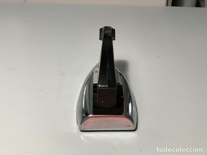 Antig&uuml;edades: Plancha autom&aacute;tica de viaje Solac. Modelo 631. - Foto 8