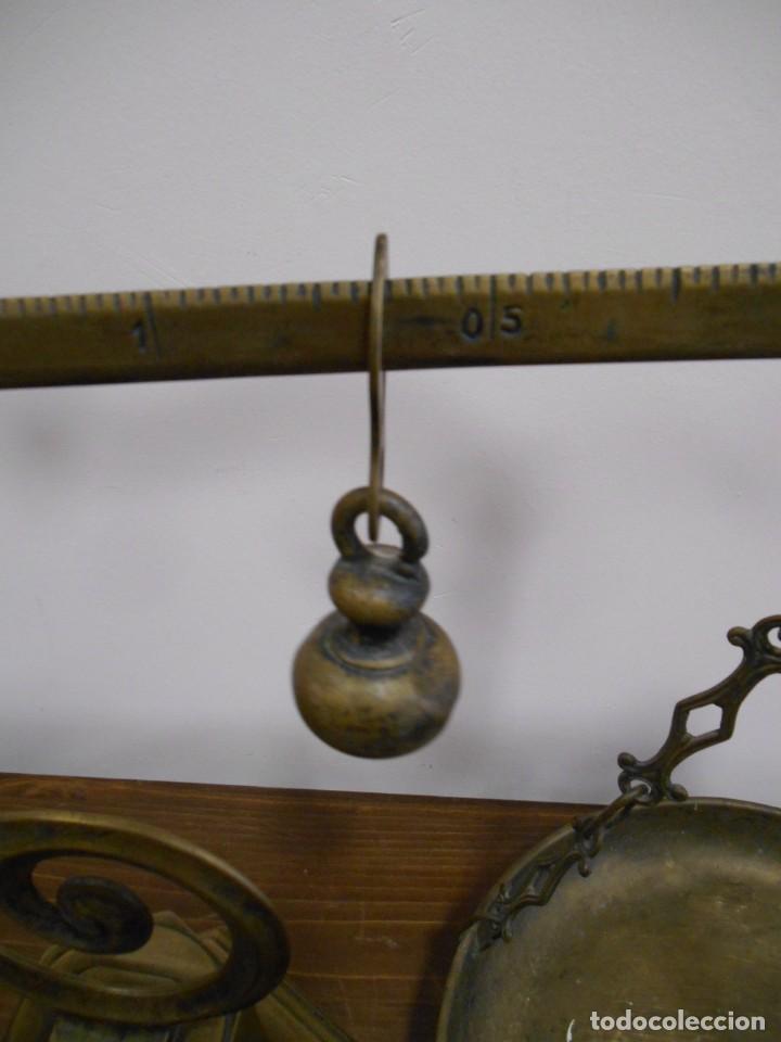 Antig&uuml;edades: PRECIOSA BASCULA TIPO ROMANA CON BASE DE APOYO EN BRONCE - Foto 10