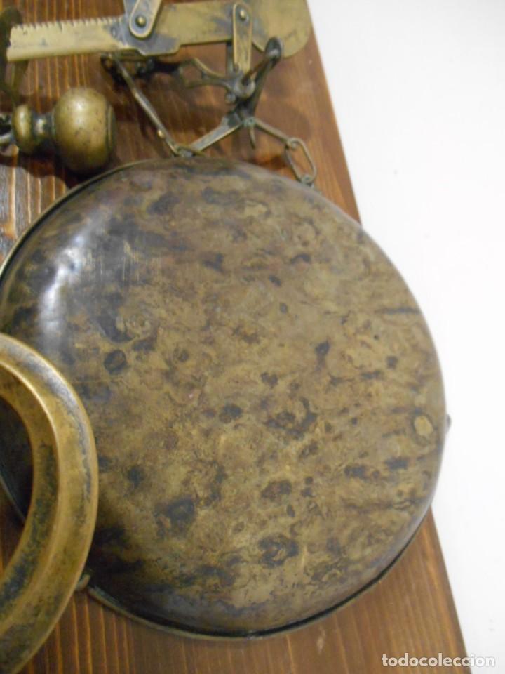 Antig&uuml;edades: PRECIOSA BASCULA TIPO ROMANA CON BASE DE APOYO EN BRONCE - Foto 13