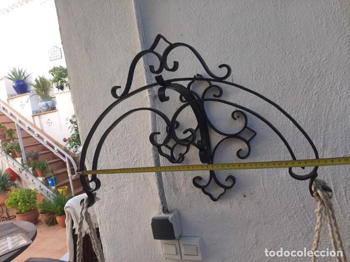 Antig&uuml;edades: Macetero de hierro forjado - Foto 5