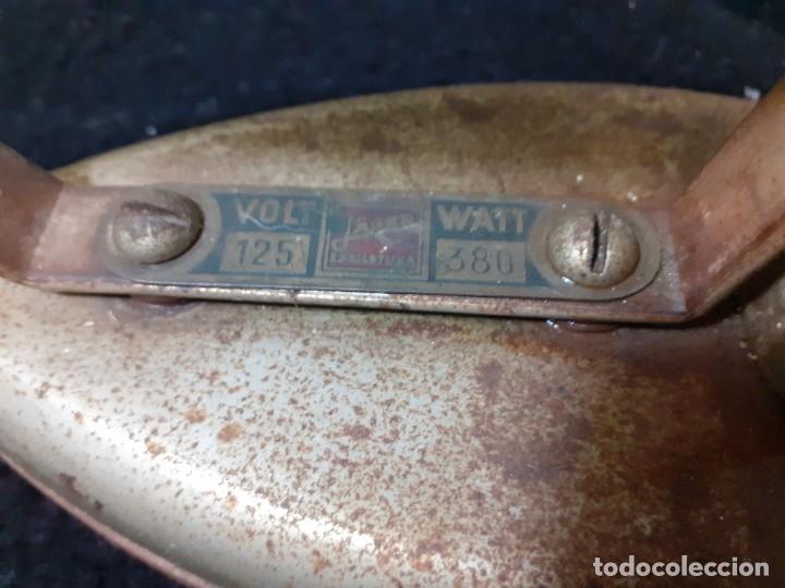 Antig&uuml;edades: Plancha antigua electrica Laser - Foto 2