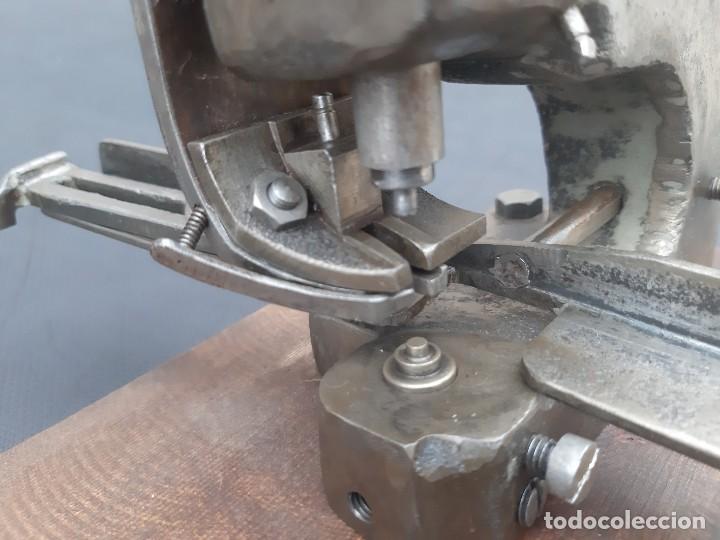 Antig&uuml;edades: REMACHADORA MANUAL SUPER 10 - Foto 5