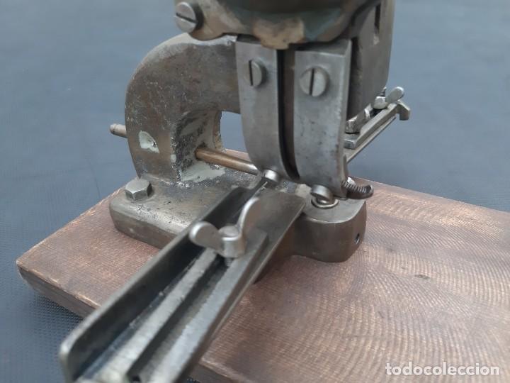 Antig&uuml;edades: REMACHADORA MANUAL SUPER 10 - Foto 6