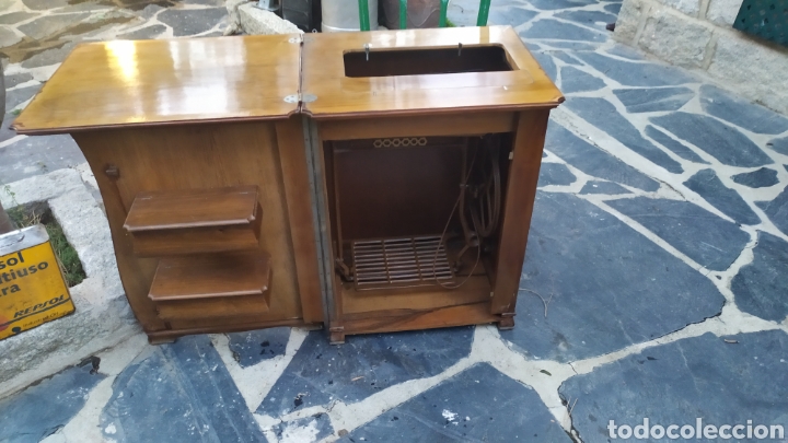 Antig&uuml;edades: Maquina de coser con mueble250 - Foto 2