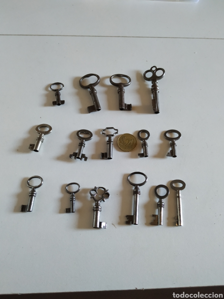 Antig&uuml;edades: Colecci&oacute;n de peque&ntilde;as llaves de forja - Foto 2