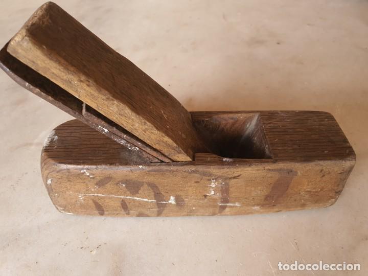 Antig&uuml;edades: CEPILLO DE CARPINTERO - Foto 2