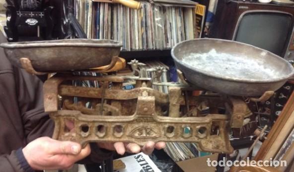 Antig&uuml;edades: BALANZA - bascula HIERRO FUNDIDO EXTRA 5 KG.. - Foto 1