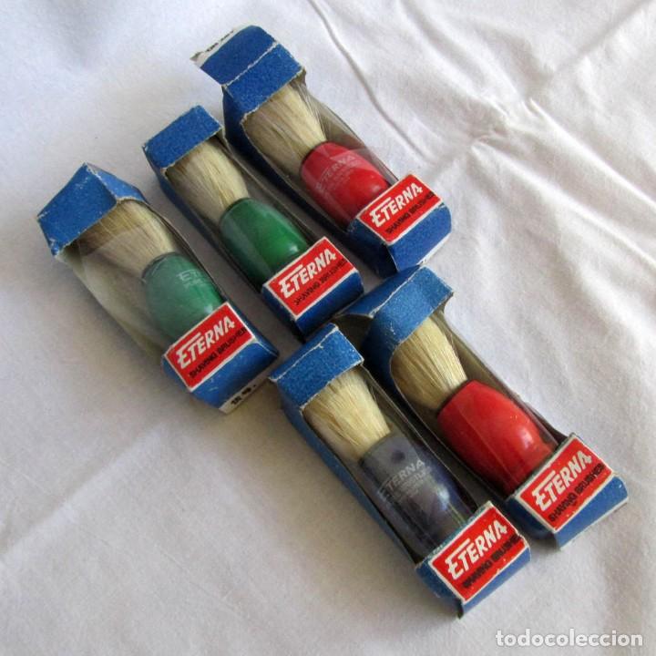 Antig&uuml;edades: 5 brochas de afeitar marca Eterna, sin uso - Foto 1