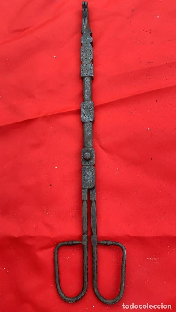 Antig&uuml;edades: TENAZAS DE FORJA ANTIGUAS DE 39 CMS. DE LONGITUD - Foto 5