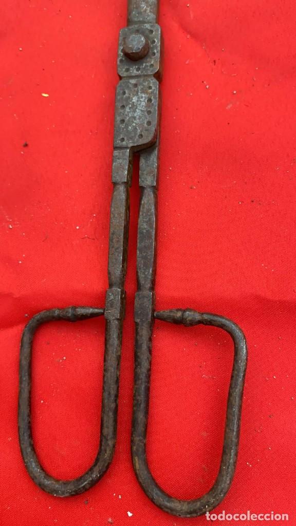 Antig&uuml;edades: TENAZAS DE FORJA ANTIGUAS DE 39 CMS. DE LONGITUD - Foto 6