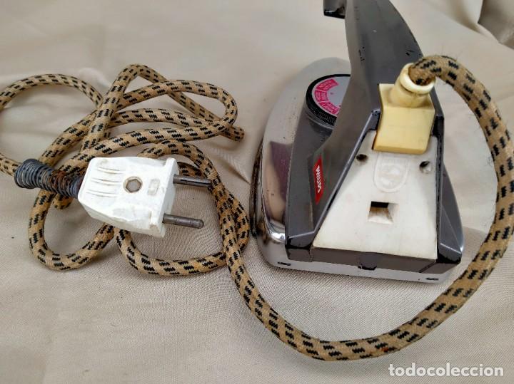 Antig&uuml;edades: PLANCHA PHILIPS MODELO HD 1121 - Foto 8