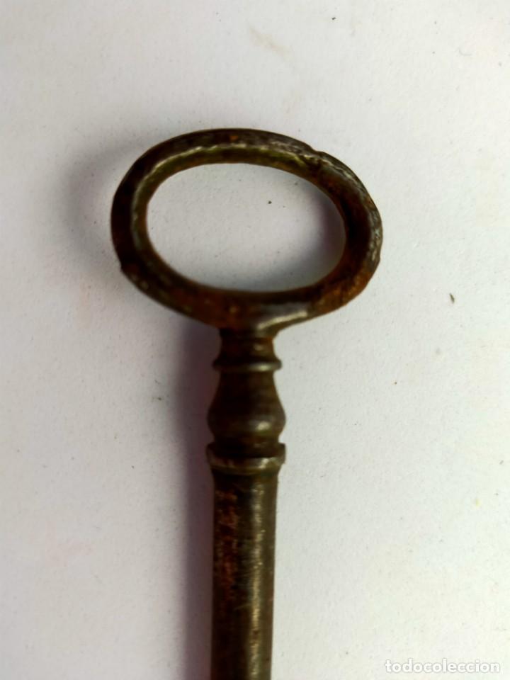 Antig&uuml;edades: LLAVE ANTIGUA EN HIERRO - Foto 2