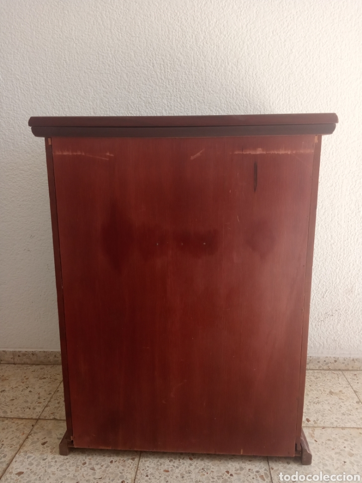 Antig&uuml;edades: Maquina de coser y mueble Alfa - Foto 11