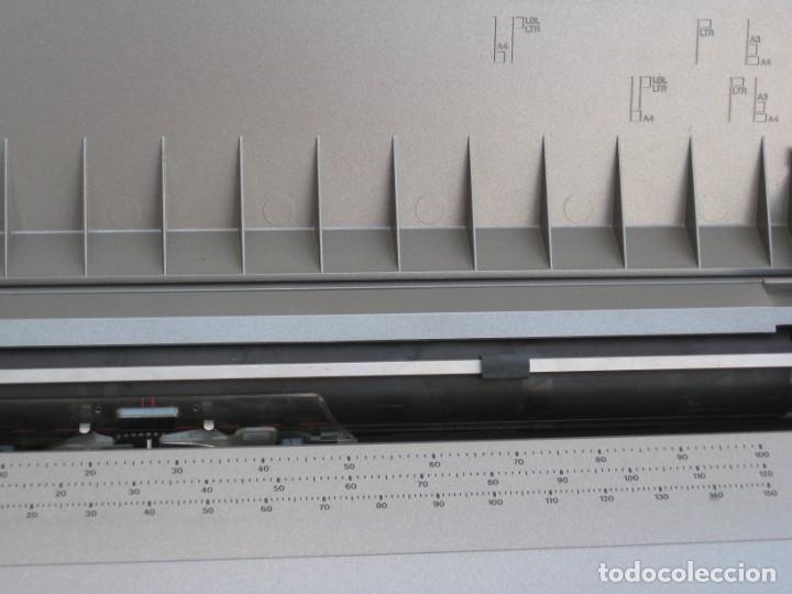 Antigüedades: Maquina electronica de escribir Panasonic R194 - Foto 3 - 217531693