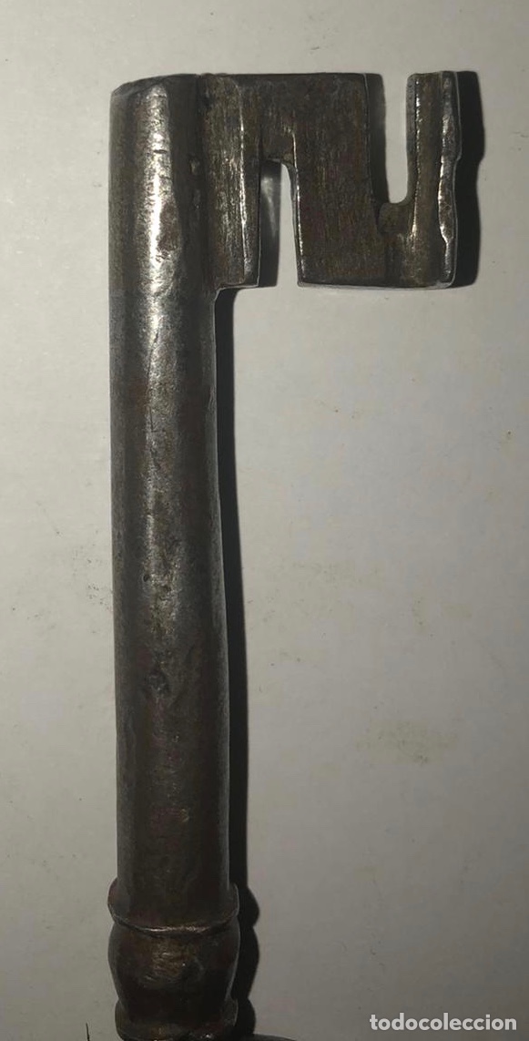 Antig&uuml;edades: Antigua llave de forja, del S.XVII - Foto 3