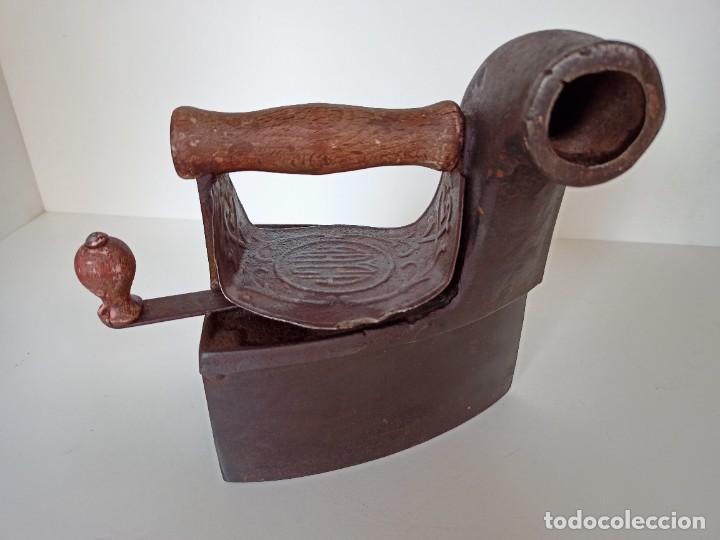 Antig&uuml;edades: Plancha de chimenea, AR y CA - Foto 1