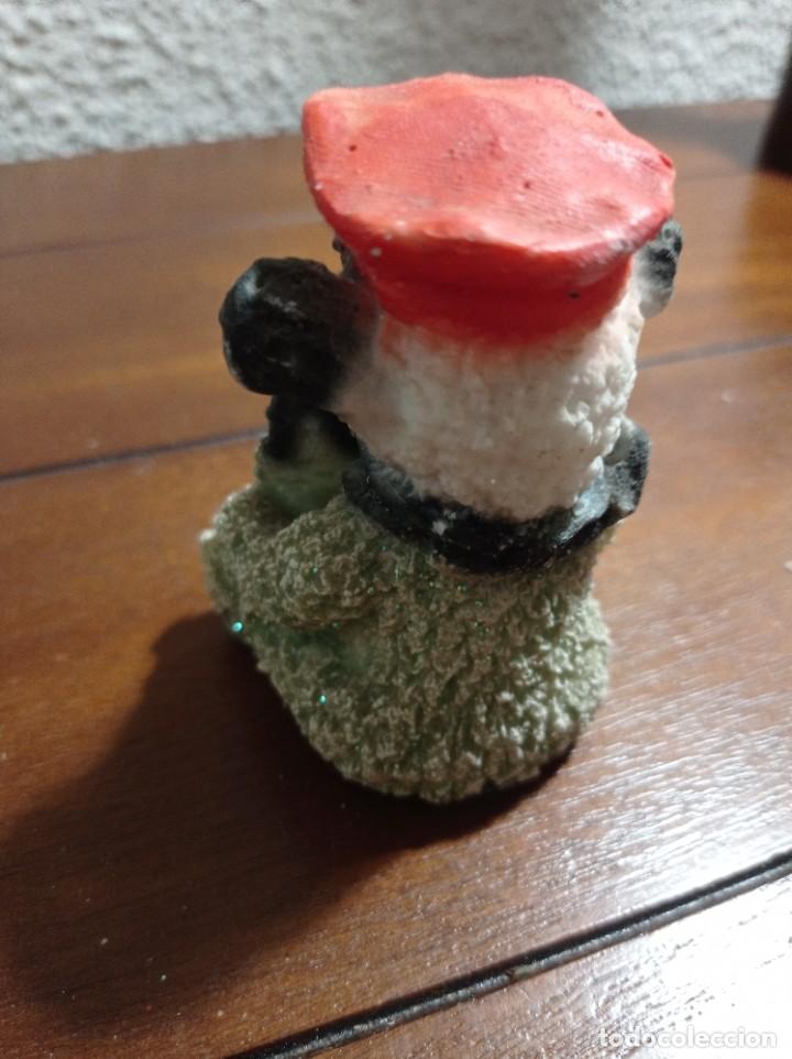 Antig&uuml;edades: FIGURA PERRO MARINERO HIGROMETRO - Foto 4