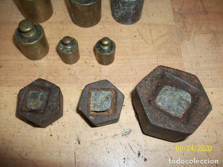 Antig&uuml;edades: LOTE DE 10 PESAS DE HIERRO Y DE BRONCE - Foto 5