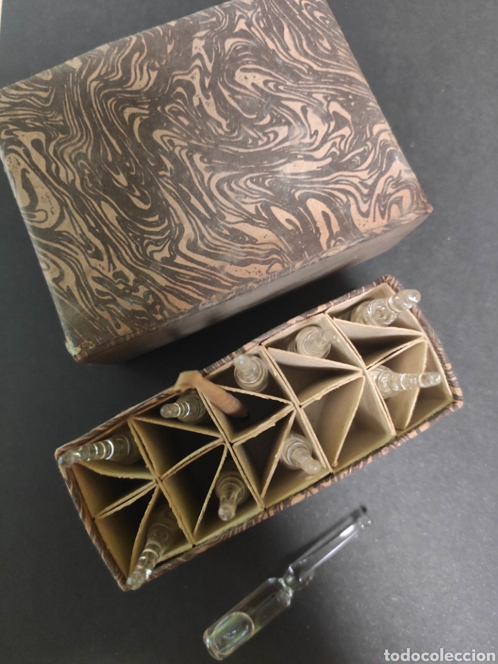 Antig&uuml;edades: CAJA AMPOLLAS FARMACIA - Foto 1