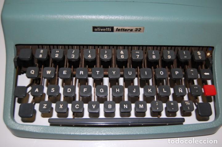 Antig&uuml;edades: M&aacute;quina de escribir de la marca OLIVETTI Lettera 32 - Foto 5