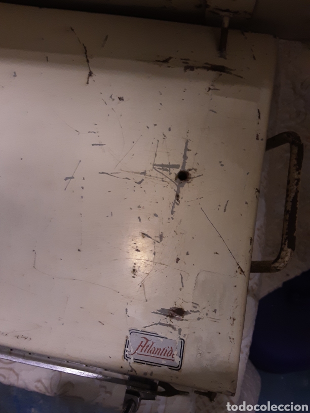 Antig&uuml;edades: B&aacute;scula de farmacia Atlantida - Foto 6