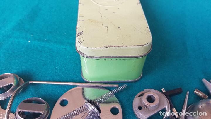 Antig&uuml;edades: CAJA METAL MAQUINAS DE COSER SIGMA CON COMPLEMENTOS - Foto 7