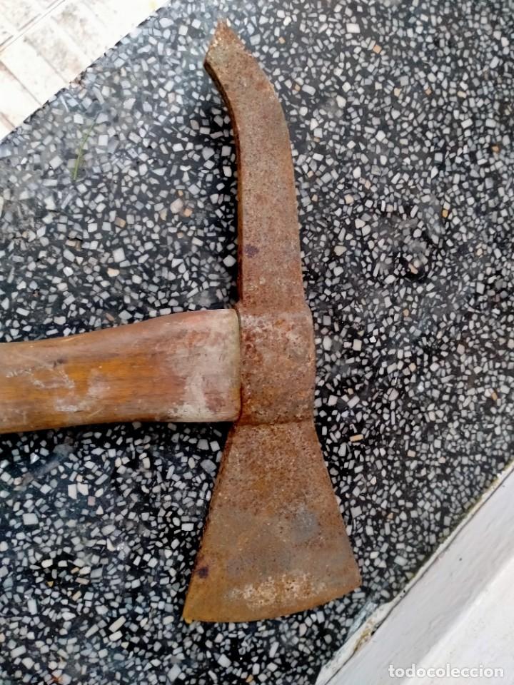 Antig&uuml;edades: HACHA DE BOMBERO ANTIGUO - Foto 4