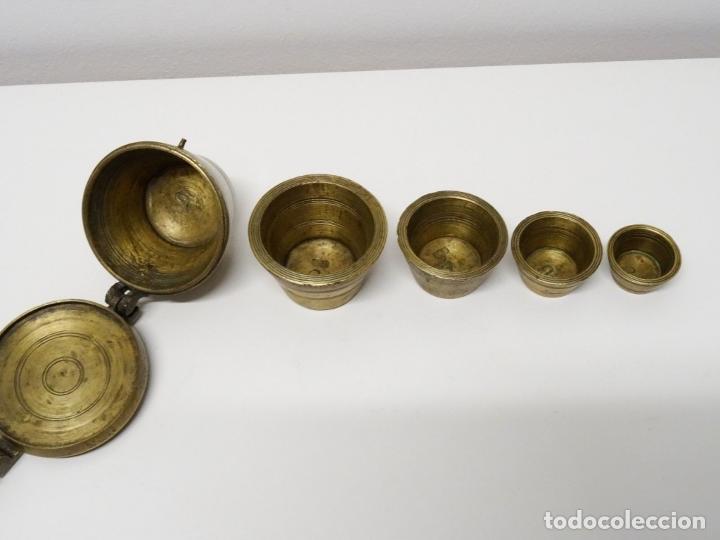 Antigüedades: Ponderal de vasos anidados. Incompleto. Peso farmacéutico Austria, de 1848 - Foto 6 - 219429376