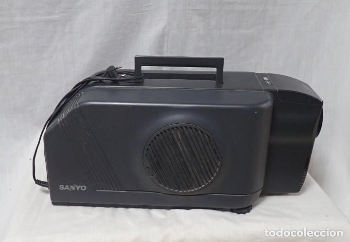 Antig&uuml;edades: Proyector Sanyo - Foto 3