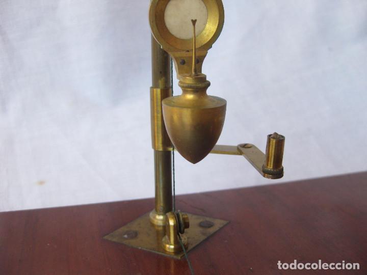 Antig&uuml;edades: Balanza de precisi&oacute;n para monedas, joyas, laboratorio, etc. - Foto 6