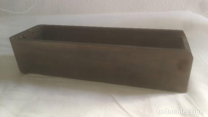 Antig&uuml;edades: CAJ&Oacute;N MAQUINA DE COSER WERTHEIM - Foto 1