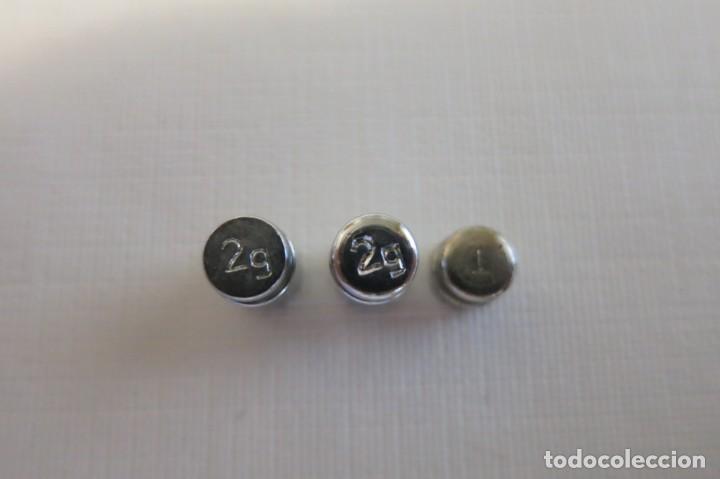 Antig&uuml;edades: pesas de 1, 2,2, gramos acero - Foto 2