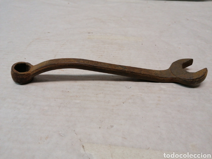 Antig&uuml;edades: Llave combinada - Foto 1