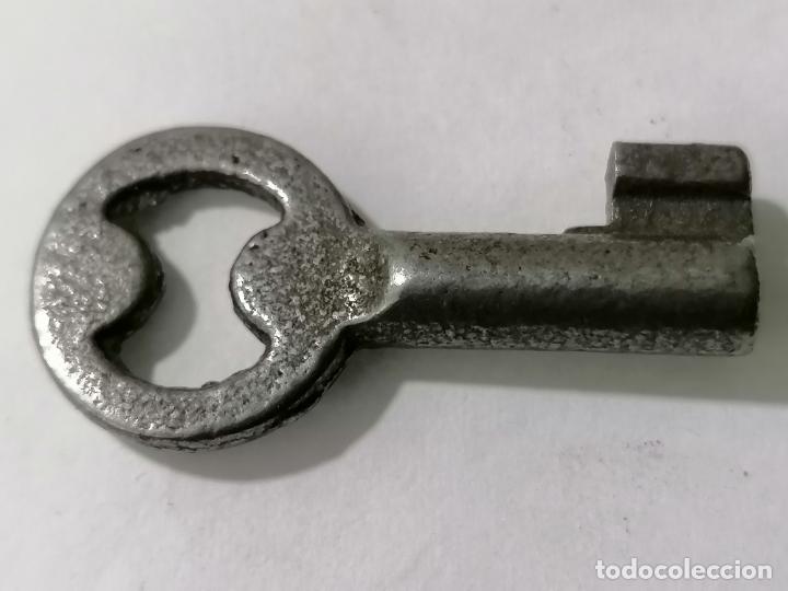 Antig&uuml;edades: PEQUE&Ntilde;A LLAVE HUECA, MEDIDA 3,5 CM - Foto 2
