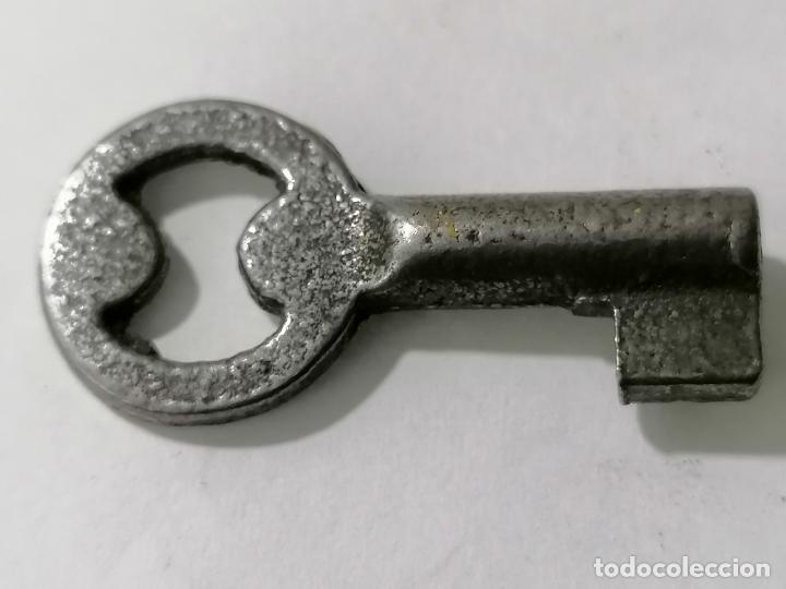 Antig&uuml;edades: PEQUE&Ntilde;A LLAVE HUECA, MEDIDA 3,5 CM - Foto 1