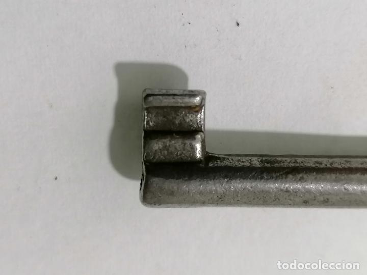 Antig&uuml;edades: LLAVE HUECA, MEDIDA 6,4 CM - Foto 2