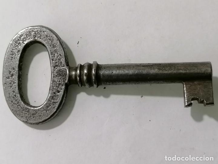 Antig&uuml;edades: LLAVE HUECA, MEDIDA 7,7 CM - Foto 2