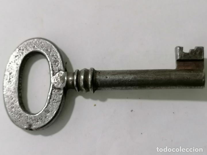 Antig&uuml;edades: LLAVE HUECA, MEDIDA 7,7 CM - Foto 1