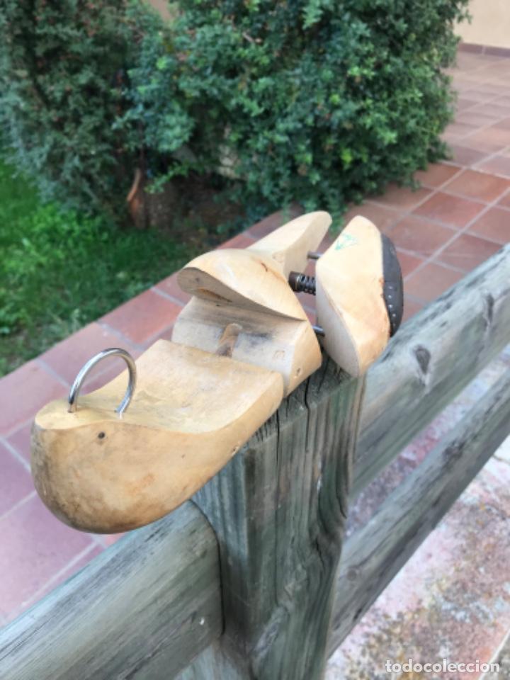 Antig&uuml;edades: Zapatero, horma ( juanetes) - Foto 4