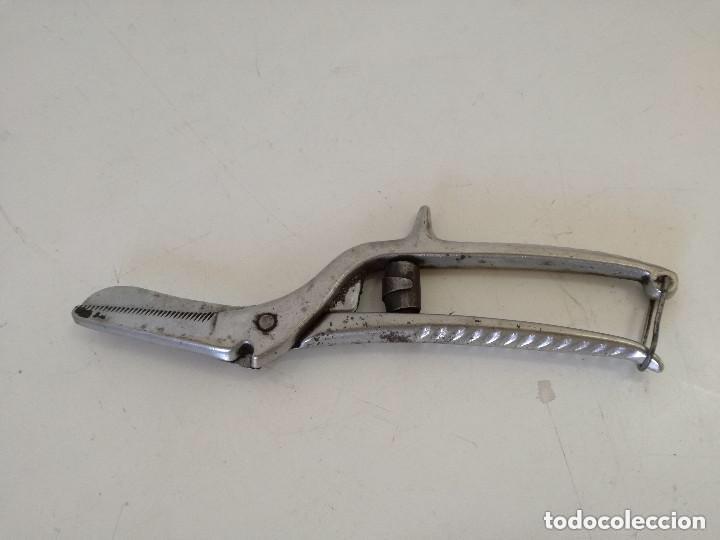 Antig&uuml;edades: Lote de 4 herramientas francesas ? Barber&iacute;a? - Foto 8
