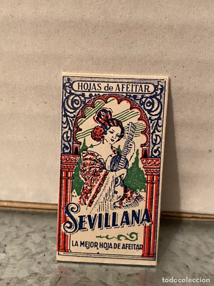 Antig&uuml;edades: hoja de afeitar sevillana - Foto 1