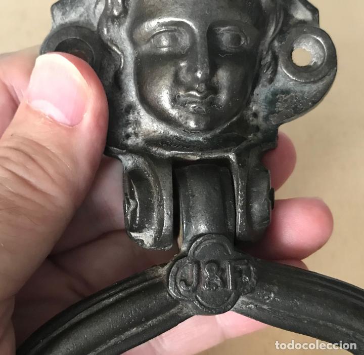 Antig&uuml;edades: Aldaba de puerta francesa de hierro de finales del siglo XIX. - Foto 8